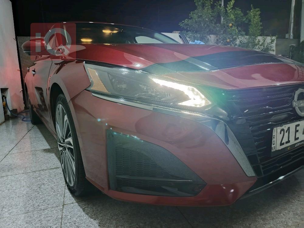 نيسان ألتيما